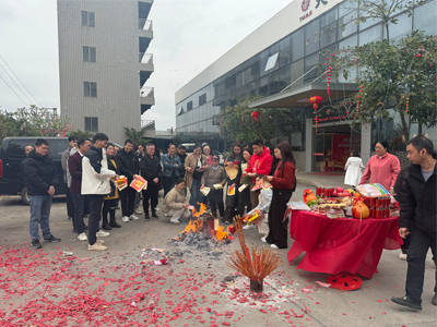 正月初十臺(tái)靈機(jī)電開工大吉，龍騰虎躍啟新程！