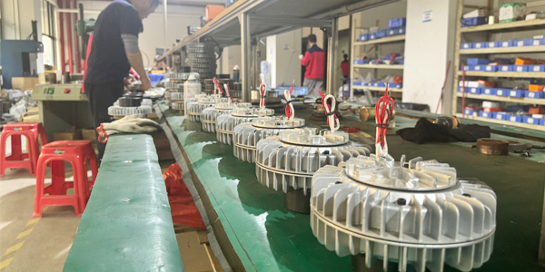 電纜卷繞機(jī)如何選擇高效磁粉制動器？